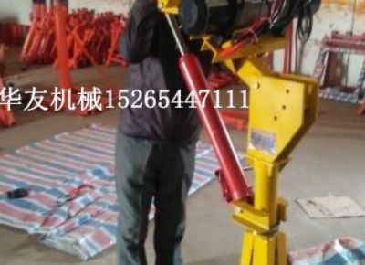 點(diǎn)擊查看詳細(xì)信息<br>標(biāo)題：華友機(jī)械車載液壓小吊機(jī) 閱讀次數(shù)：8122
